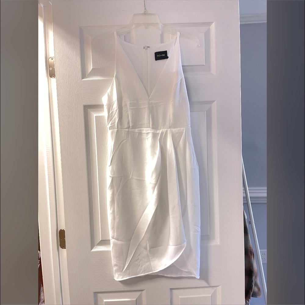 Size small white cocktail dress nwot
